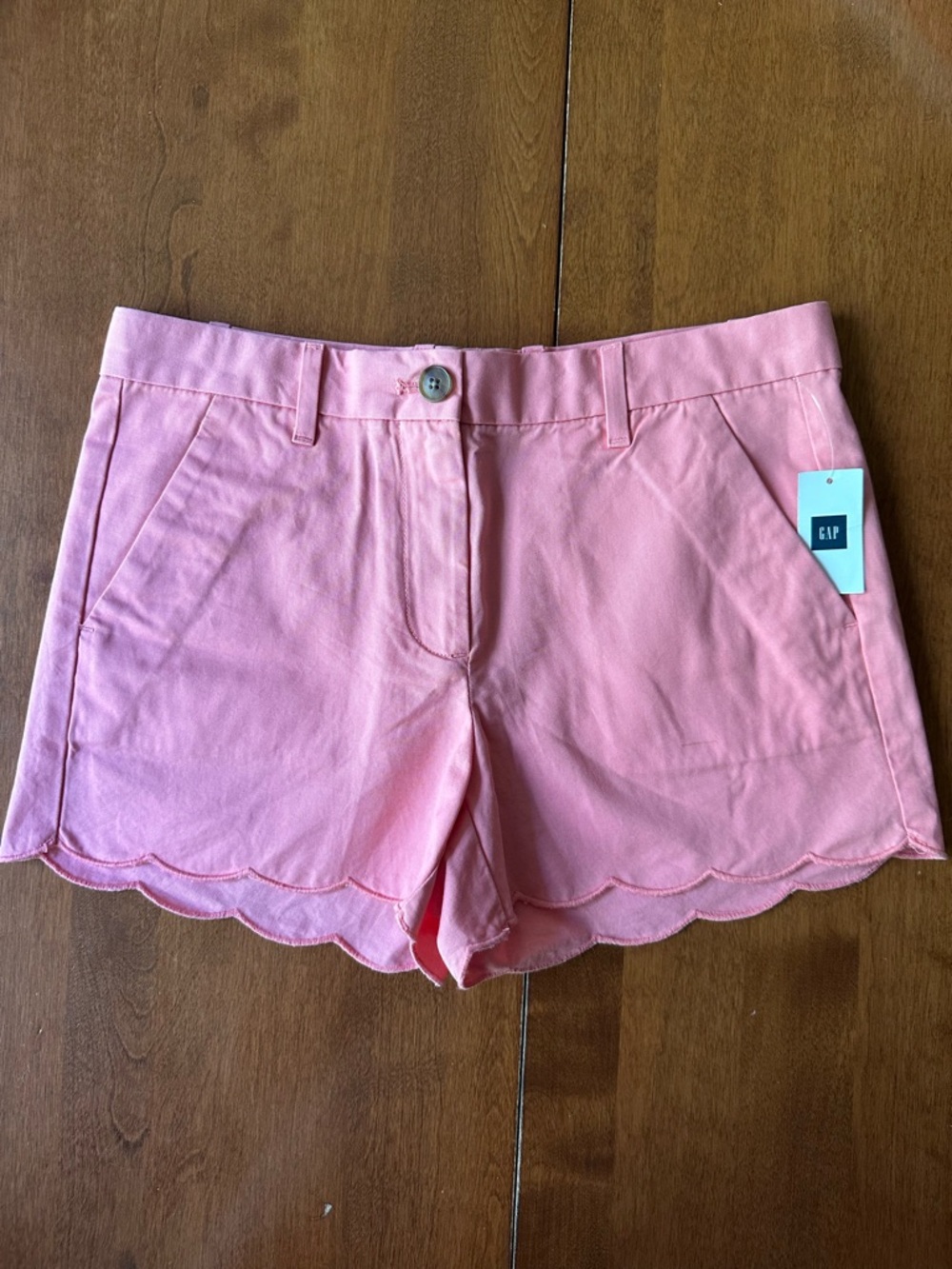 Gap Scalloped Shorts